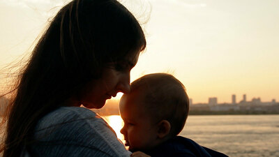 Small Mother With Child Sunset Lighter 1920x1080